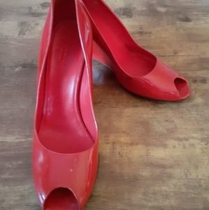 red gucci heels